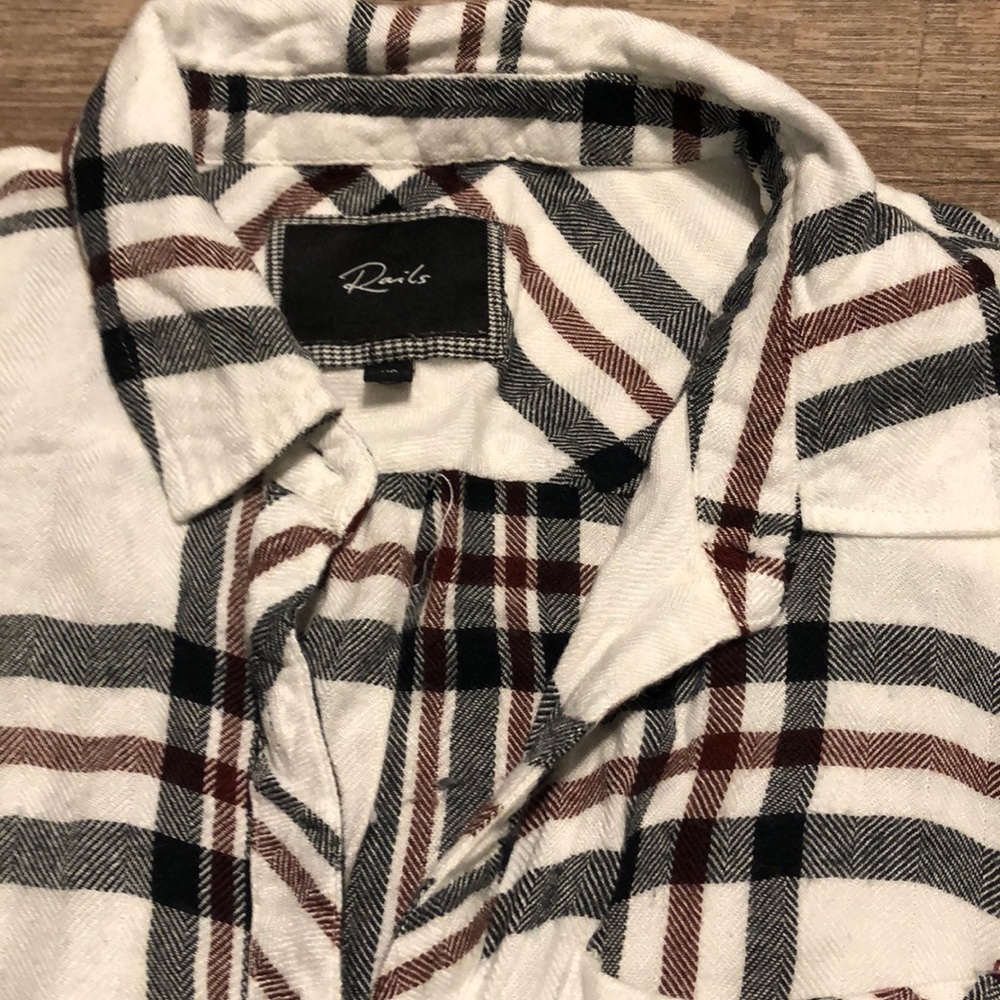Rails button down - Picture 2 of 3